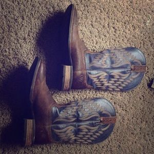 Ariat Cowboy boots